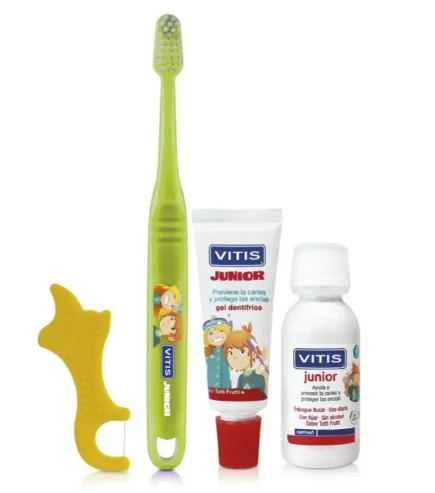 Estuche Vitis Junior Pasta+Cepillo+Enjuague+Estuche